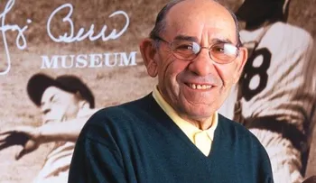 Muere a los 90 años el excatcher de los Yanquis Yogi Berra