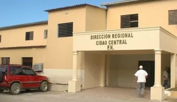 Hombre le corta una mano a otro durante riña