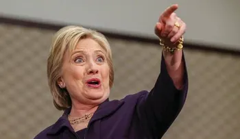 Mujeres dan a Clinton ventaja sobre Sanders