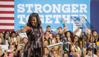 El mensaje de Michelle Obama a Donald Trump: Ser presidente no es como un reality show