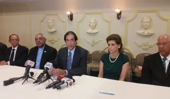 Cancelan 4 sancionan 7 por escándalo en graduación Plan Quisqueya 