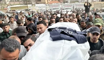 Israel mata a periodista embarazada y a nueve familiares en bombardeo