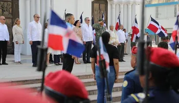 Presidente Abinader asiste a tedeum por 179 aniversario de la batalla del 30 de Marzo y encabeza desfile cívico-militar y policial