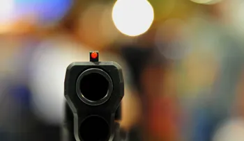 Adolescente mata a un hombre por petición de una persona que lo contactó por Facebook