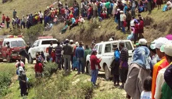 26 muertos por caída de bus a un abismo en Perú