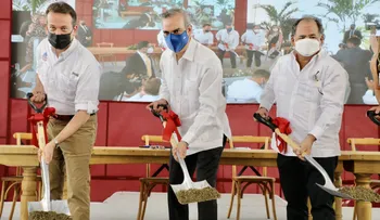 Presidente Abinader asiste al inicio de la construcción del centro distribución César Iglesias con inversión de RD$2,300 millones