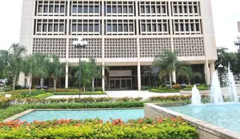 Banco Central convoca por 3ra vez la competencia académica  "Economistas del futuro"
