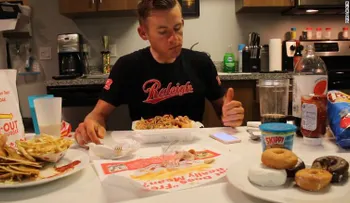 Mukbang; o la moda de comer mientras nos ven en internet