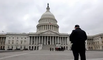 El Capitolio evacuado por el sobrevuelo de una avioneta