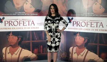Salma Hayek visita México, opina sobre "El Chapo", violencia