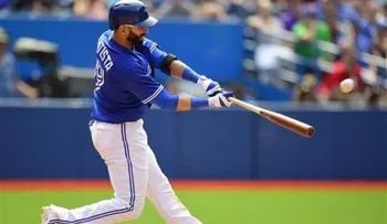 Gran noche para Bautista con Toronto; Yanquis vuelven a ganar