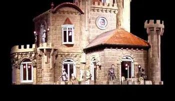Esta casa de muñecas es más cara que una de verdad (VIDEO)