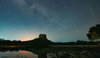 Perseidas y eclipse solar coinciden en un raro espectáculo celeste esta semana