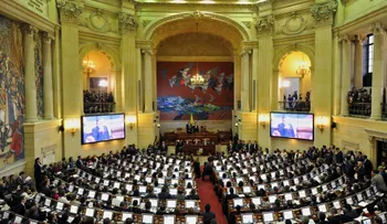 Congreso de Colombia aprueba la Ley de Amnistía del acuerdo de paz