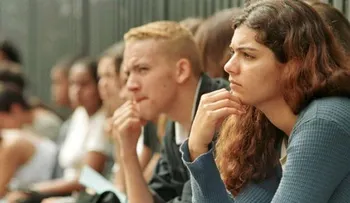 El desempleo juvenil crea una generación de «pobres y enfermos», según FT
