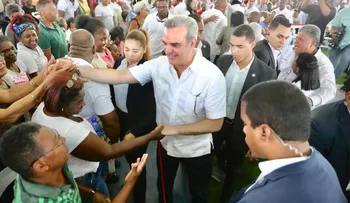 Abinader inaugurará carretera en SPM, polideportivos en SDE y centro de retención vehicular en SDO