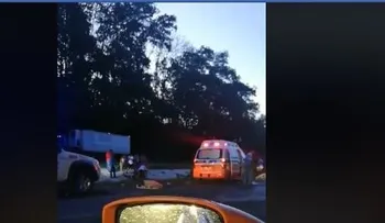 Accidente frente a Jacaranda, Bonao; un muerto (Robin García Arroyo); heridos: Plablito Medina, Florian, Ana Monte Almánzar y Gregory Francisco Marmolejo