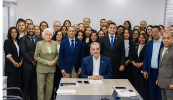 Presidente Abinader fortalece la Unidad Antifraude