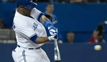 Con 19no jonrón, Edwin Encarnación da triunfo a Azulejos