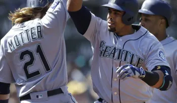 Nelson Cruz pega HR e impulsa 5 carreras y Marineros apabullan a Atléticos