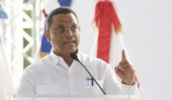 Abinader nombra a Mérido Torres director ejecutivo del Departamento Aeroportuario