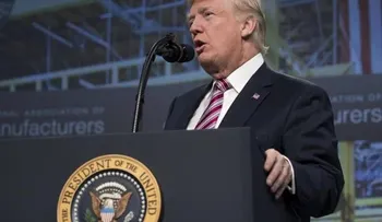 Trump critica a las autoridades de Puerto Rico por su "pobre liderazgo"