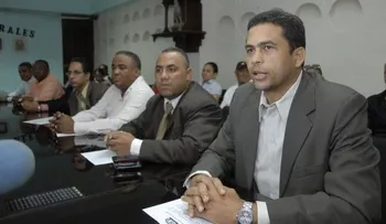 Partidos políticos apoyan proyecto Santiago Oeste