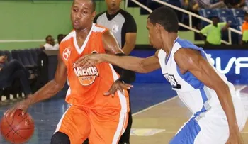 Cañeros vencen a los Titanes