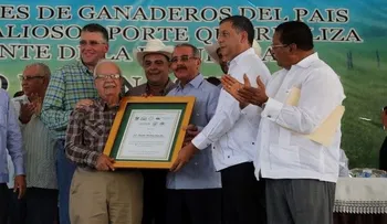 Presidente Medina asegura apoyo a agropecuarios de Yamasá