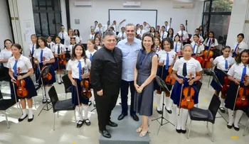 Presidente Abinader visita el Centro Santa María; implementan el modelo educativo CISAMA