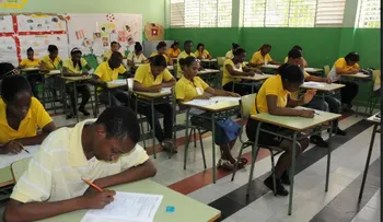 Educación aplaza para el martes las Pruebas de reposición de Ciencias Sociales y Naturales