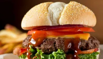 Descubre estos trucos para comer comida chatarra y no engordar 