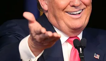 Trump supera a Clinton en encuestas a una semana elecciones de EE.UU.