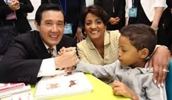 Niños del Caid cantaron cumpleaños al presidente de Taiwán