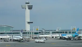 Evacúan terminal de Aeropuerto JFK de Nueva York por objeto sospechoso