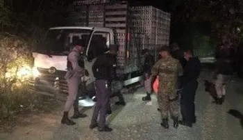 Identifican como Jhon Kenny Morla, Jhonny Benoit y Sony Fish, las tres víctimas de asalto a camión de pollos
