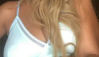 Rihanna se pone rubia y luce más hermosa que nunca