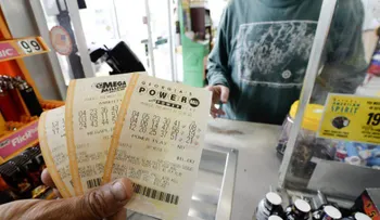 Por ventas masivas, premio mayor de lotería Powerball asciende a 1.400 millones de dólares