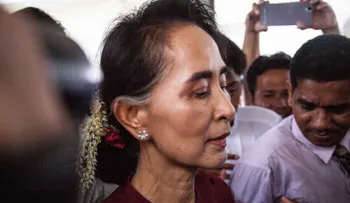 Aung San Suu Kyi gana un escaño en el Parlamento de Myanmar
