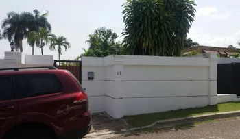 Director Superintentencia de Electricidad y su familia viven momentos de terror