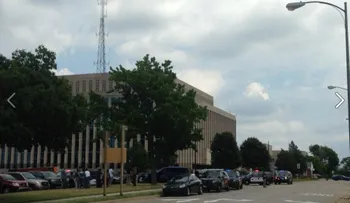 Un policía herido tras un tiroteo en un tribunal de Michigan