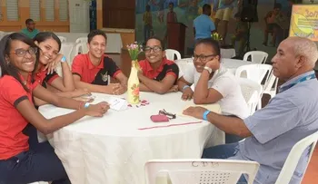 Realizan feria en centro Canillitas con Don Bosco