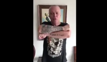 Polémica: exsicario de Pablo Escobar promociona el turismo en un pueblo al sur de España