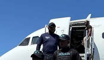 EEUU deporta a dominicano buscado por homicidio en Villa Consuelo tras error judicial