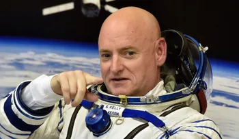 ¿Qué veterano y famoso astronauta de la NASA anunció su retiro?
