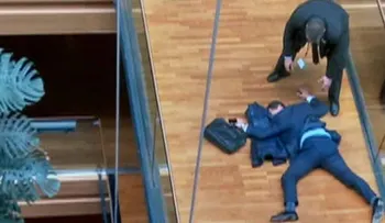 Un altercado manda a un político antiinmigrante al hospital