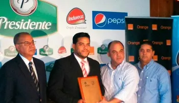Paulino y Additon son escogidos en premiación