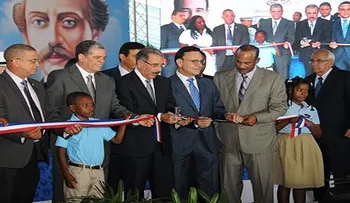 Presidente Medina inaugura 12 nuevas escuelas en Monte Plata 