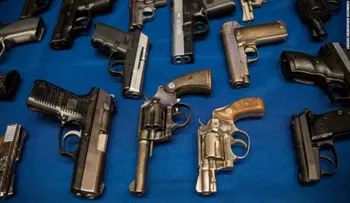 Estudio: leyes estatales más estrictas mantienen las armas lejos de la juventud