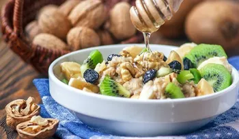 8 maneras de evitar comer en exceso para poder bajar de peso